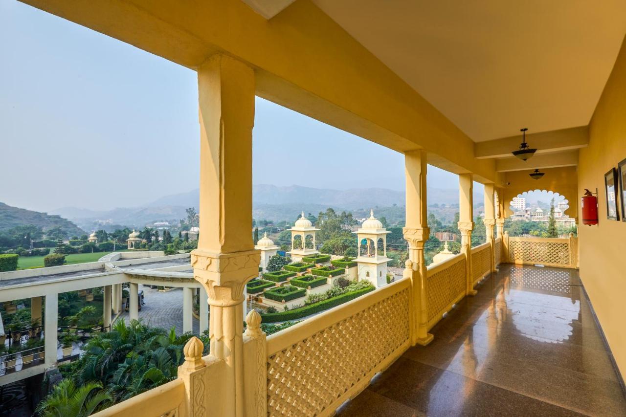 Club Mahindra Udaipur Hotel Exterior photo