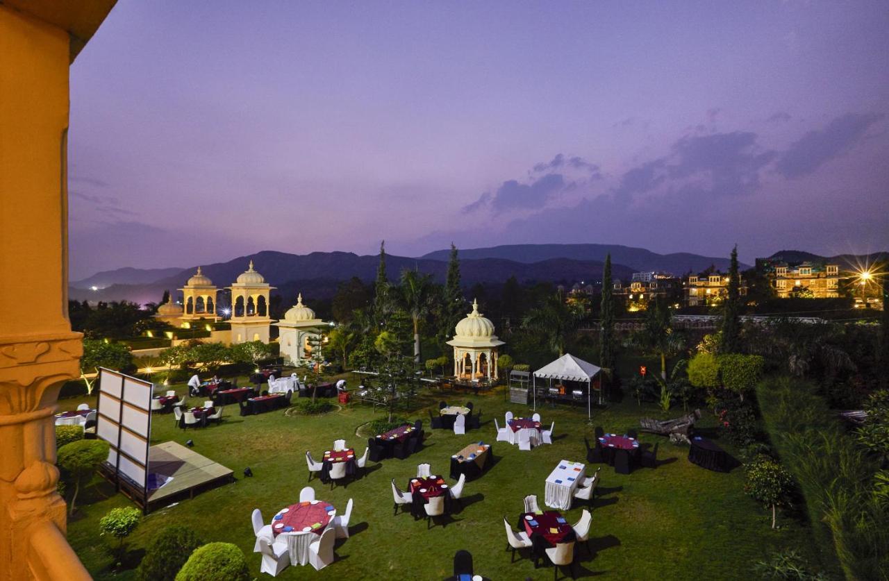 Club Mahindra Udaipur Hotel Exterior photo