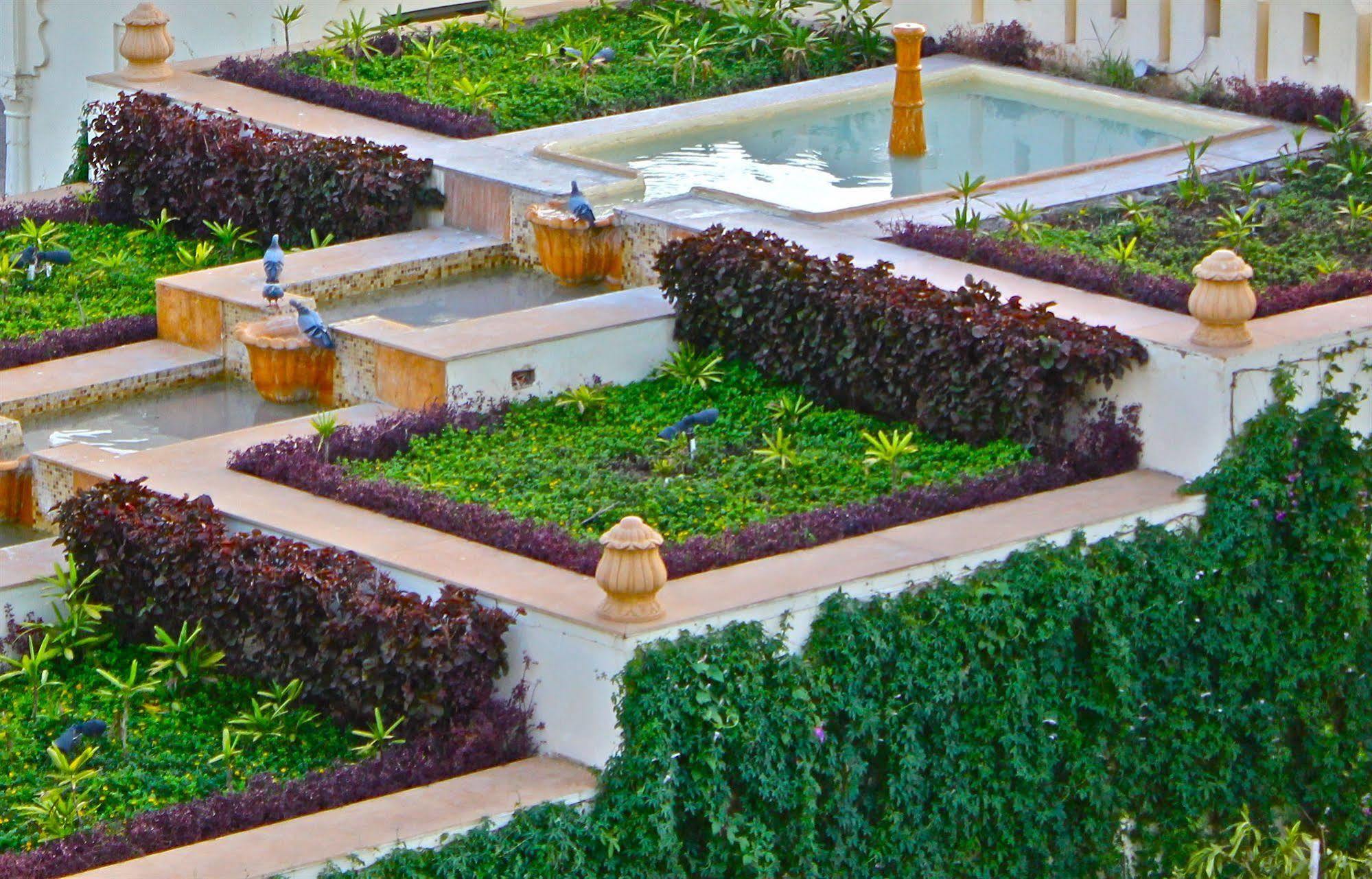 Club Mahindra Udaipur Hotel Exterior photo
